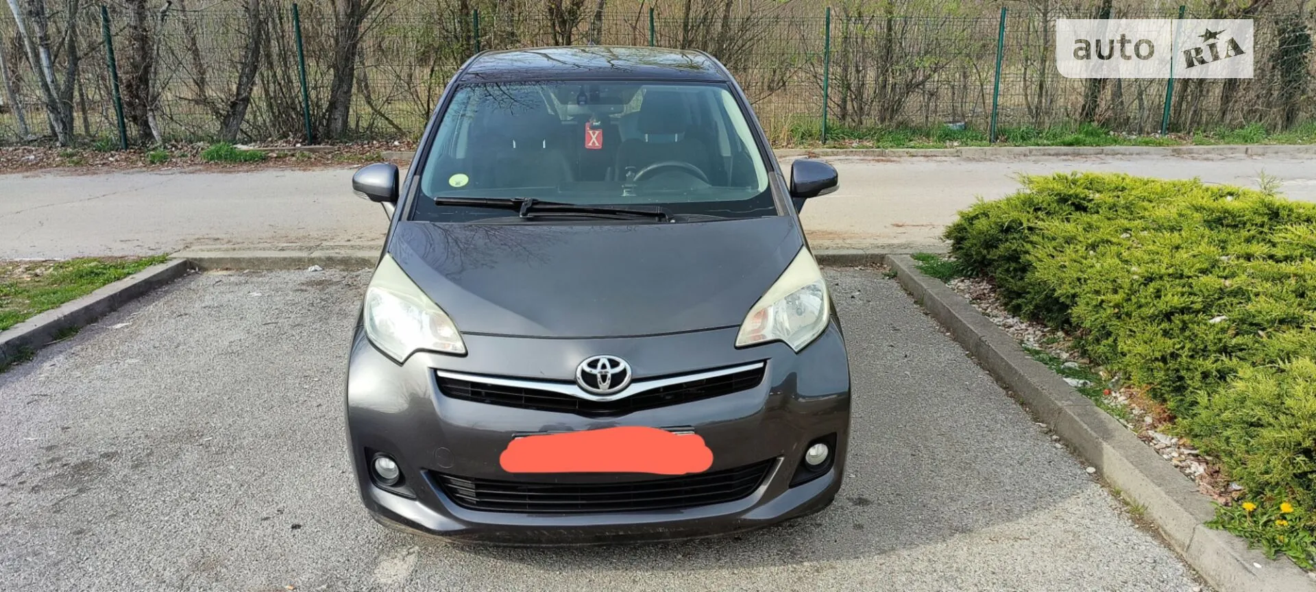 2011 Toyota Verso - мініатюра 2