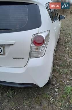 Минивэн Toyota Verso 2014 в Житомире