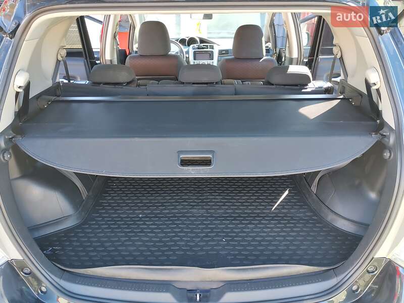 Мінівен Toyota Verso 2010 в Тернополі