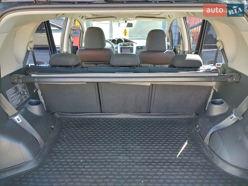 Мінівен Toyota Verso 2010 в Тернополі
