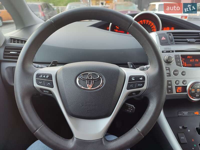 Минивэн Toyota Verso 2010 в Киеве