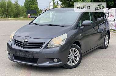 Минивэн Toyota Verso 2011 в Дунаевцах