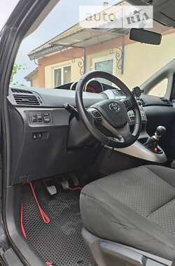 Минивэн Toyota Verso 2010 в Борисполе