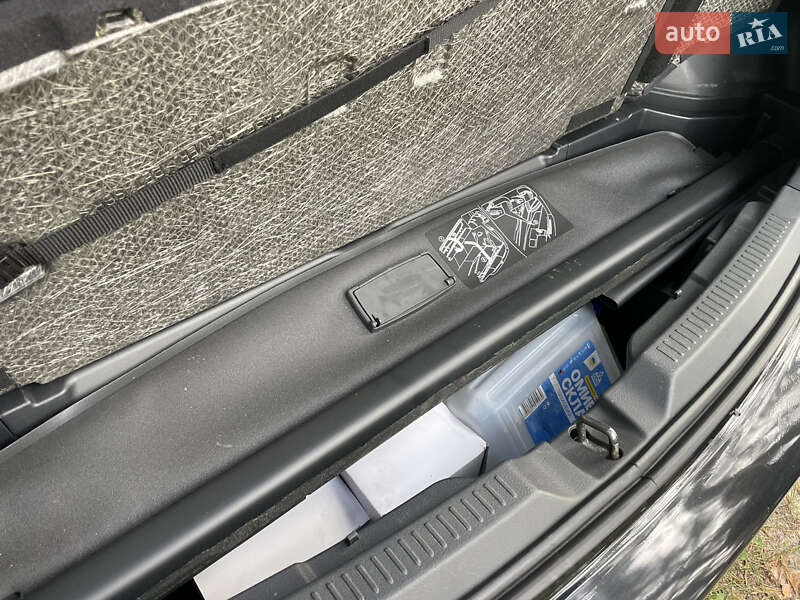 Мінівен Toyota Verso 2010 в Чернігові