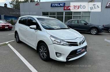 Минивэн Toyota Verso 2013 в Киеве