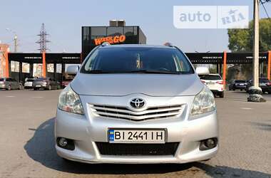 Минивэн Toyota Verso 2011 в Полтаве