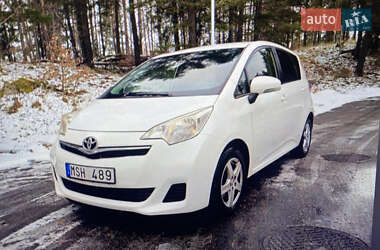 Мінівен Toyota Verso 2011 в Києві