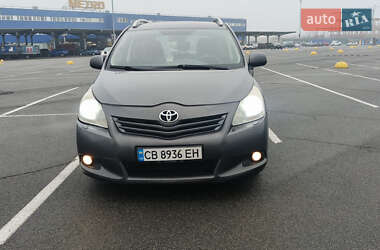 Минивэн Toyota Verso 2011 в Киеве