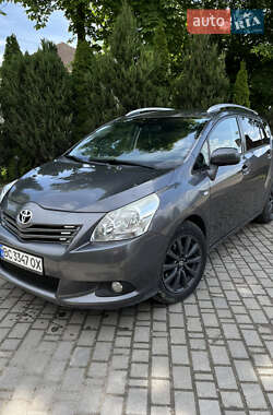 Минивэн Toyota Verso 2009 в Львове