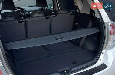 Минивэн Toyota Verso 2017 в 