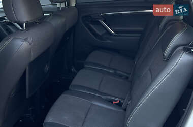 Минивэн Toyota Verso 2017 в 