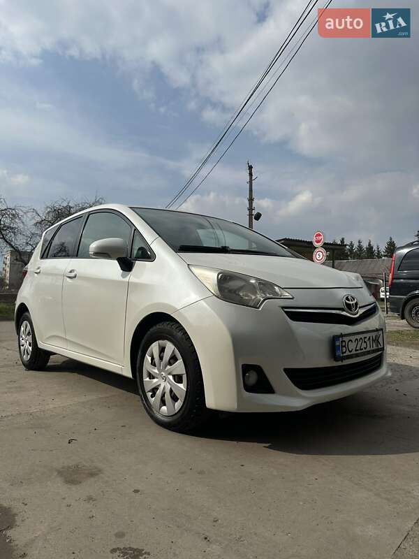 Toyota Verso 2011