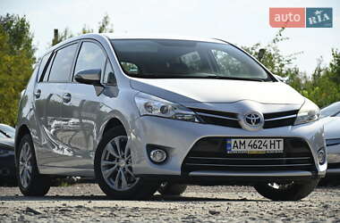 Мінівен Toyota Verso 2015 в 