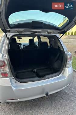 Минивэн Toyota Verso 2012 в 