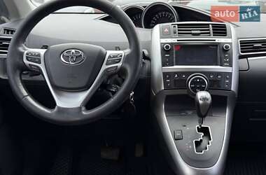Минивэн Toyota Verso 2013 в 