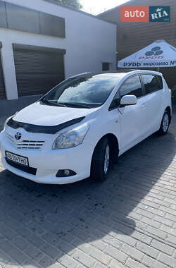 Мінівен Toyota Verso 2010 в Черкасах
