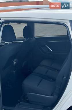 Минивэн Toyota Verso 2013 в 