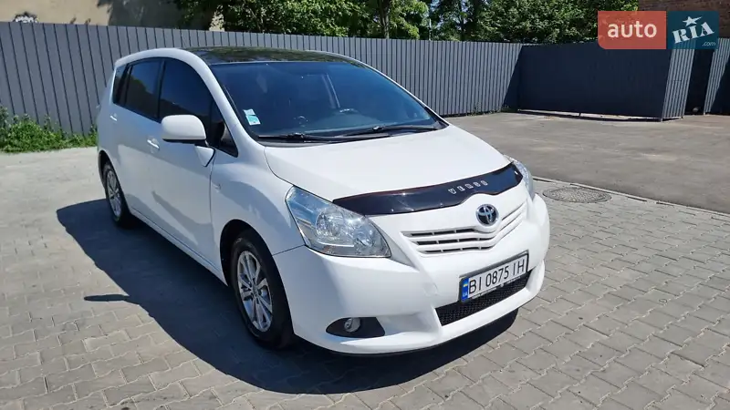 Toyota Verso 2011