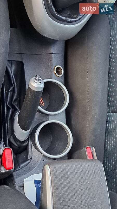 Минивэн Toyota Verso 2012 в Кривом Роге