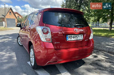 Мінівен Toyota Verso 2010 в 