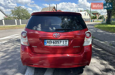 Мінівен Toyota Verso 2010 в 