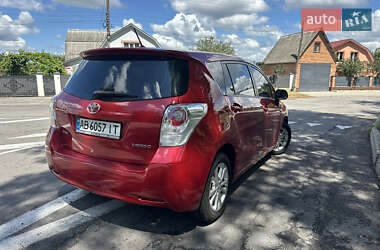Мінівен Toyota Verso 2010 в 