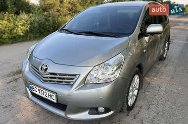 Універсал Toyota Verso 2012 в Львові