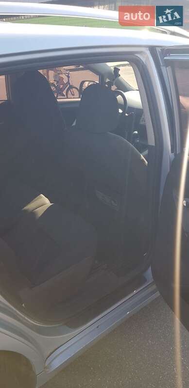 Мінівен Toyota Verso 2010 в Києві