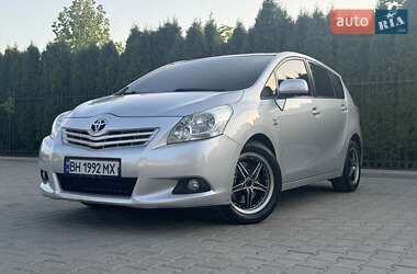 Мінівен Toyota Verso 2011 в Одесі