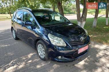Минивэн Toyota Verso 2011 в Конотопе