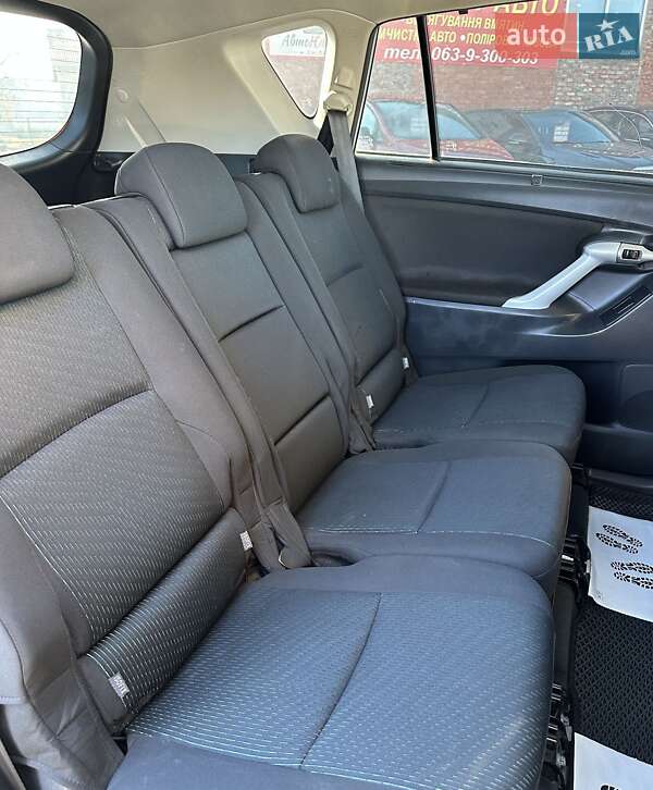 Минивэн Toyota Verso 2012 в Смеле