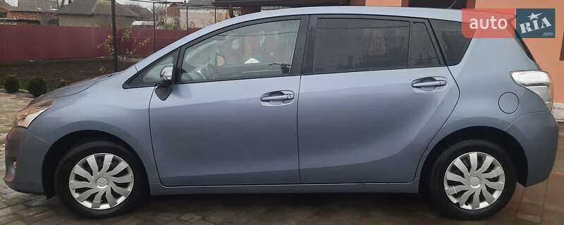 Мінівен Toyota Verso 2013 в Старокостянтинові