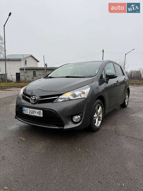 Toyota Verso 2015