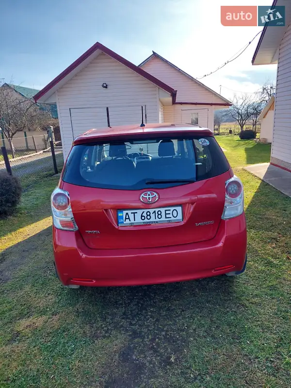 Toyota Verso 2011