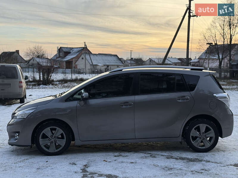 Минивэн Toyota Verso 2014 в Луцке фото 8 Минивэн Toyota Verso 2014 в Луцке
