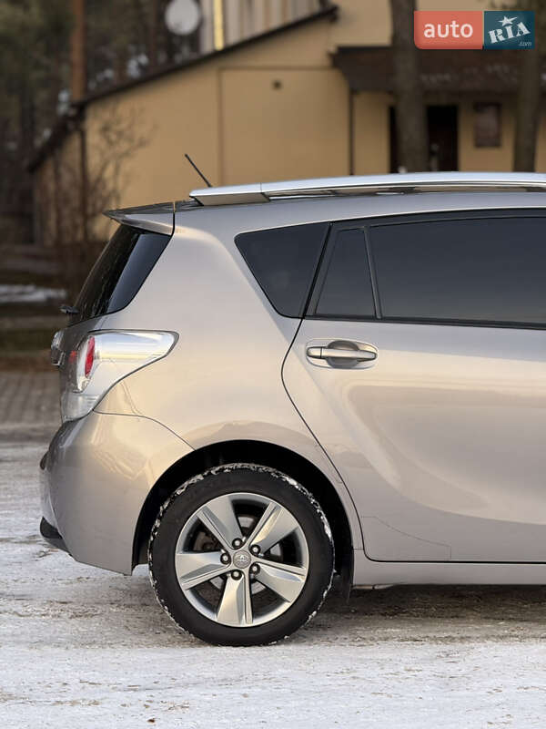 Минивэн Toyota Verso 2014 в Луцке фото 26 Минивэн Toyota Verso 2014 в Луцке