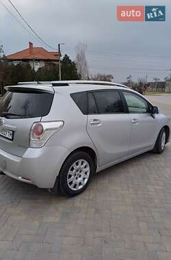 Мінівен Toyota Verso 2011 в Болграді