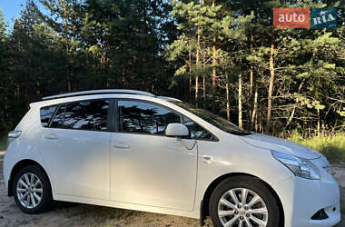 Минивэн Toyota Verso 2011 в Харькове