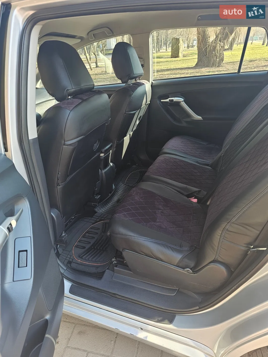 2011 Toyota Verso - мініатюра 9