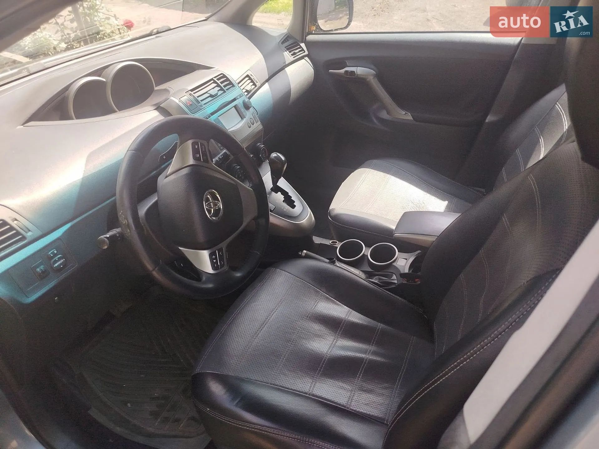 2010 Toyota Verso - мініатюра 7