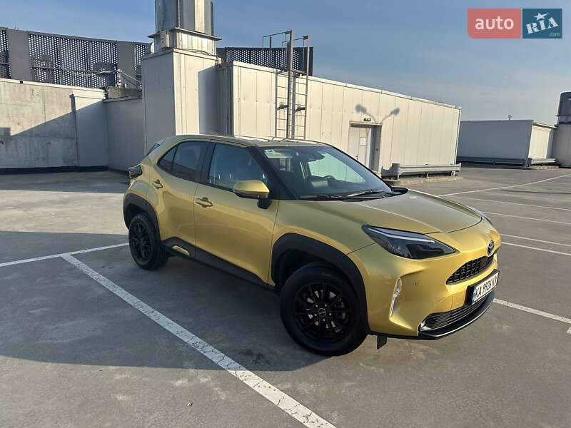 Внедорожник / Кроссовер Toyota Yaris Cross 2023 в Киеве