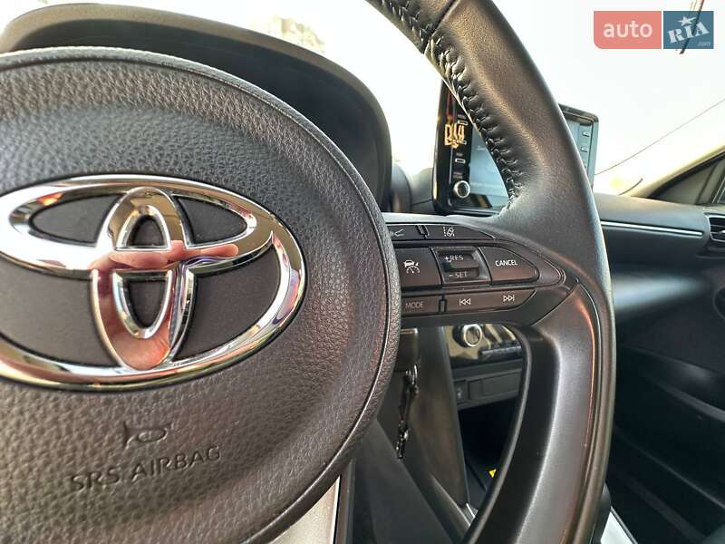 Внедорожник / Кроссовер Toyota Yaris Cross 2023 в Киеве