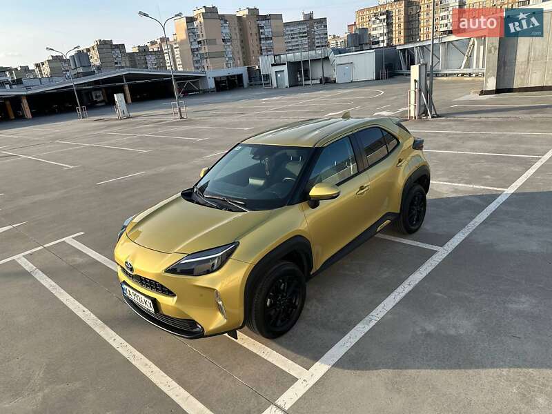 Внедорожник / Кроссовер Toyota Yaris Cross 2023 в Киеве