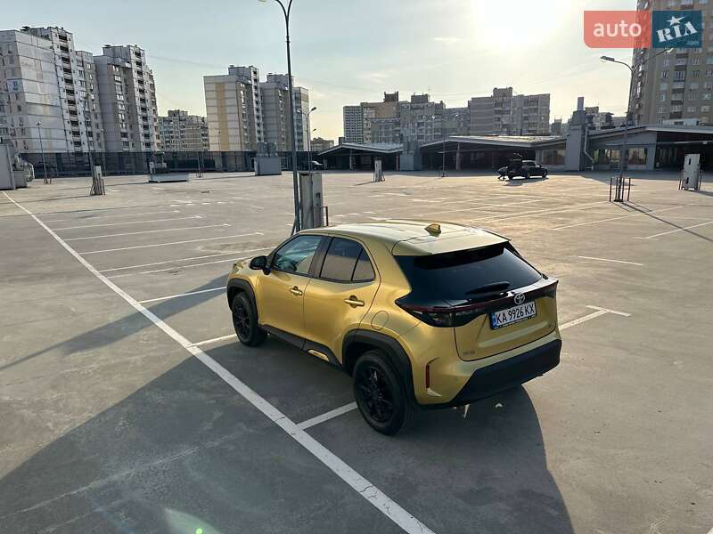 Внедорожник / Кроссовер Toyota Yaris Cross 2023 в Киеве