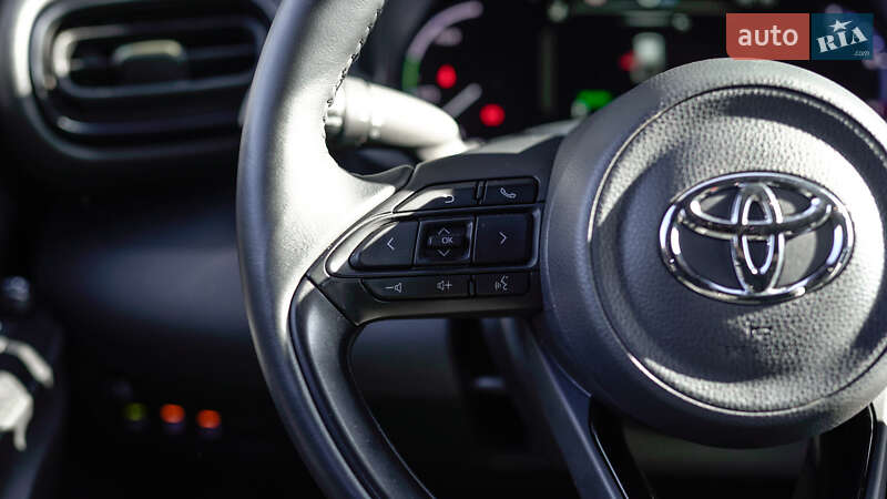 Внедорожник / Кроссовер Toyota Yaris Cross 2024 в Львове