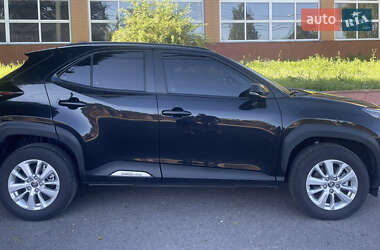 Позашляховик / Кросовер Toyota Yaris Cross 2024 в 