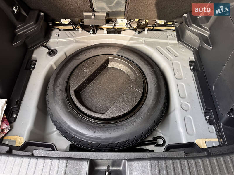 Внедорожник / Кроссовер Toyota Yaris Cross 2024 в Полтаве