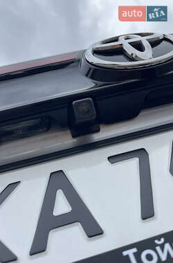 Внедорожник / Кроссовер Toyota Yaris Cross 2022 в 