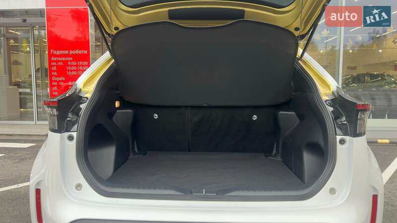 Внедорожник / Кроссовер Toyota Yaris Cross 2024 в Харькове