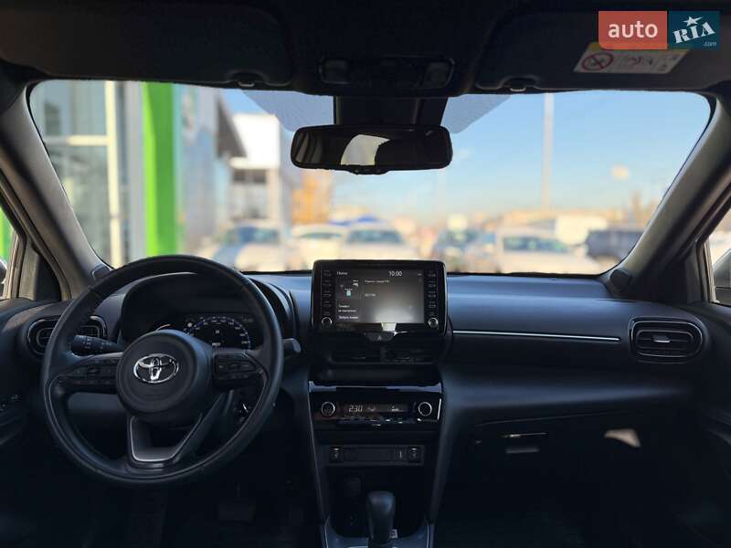 Внедорожник / Кроссовер Toyota Yaris Cross 2023 в Киеве